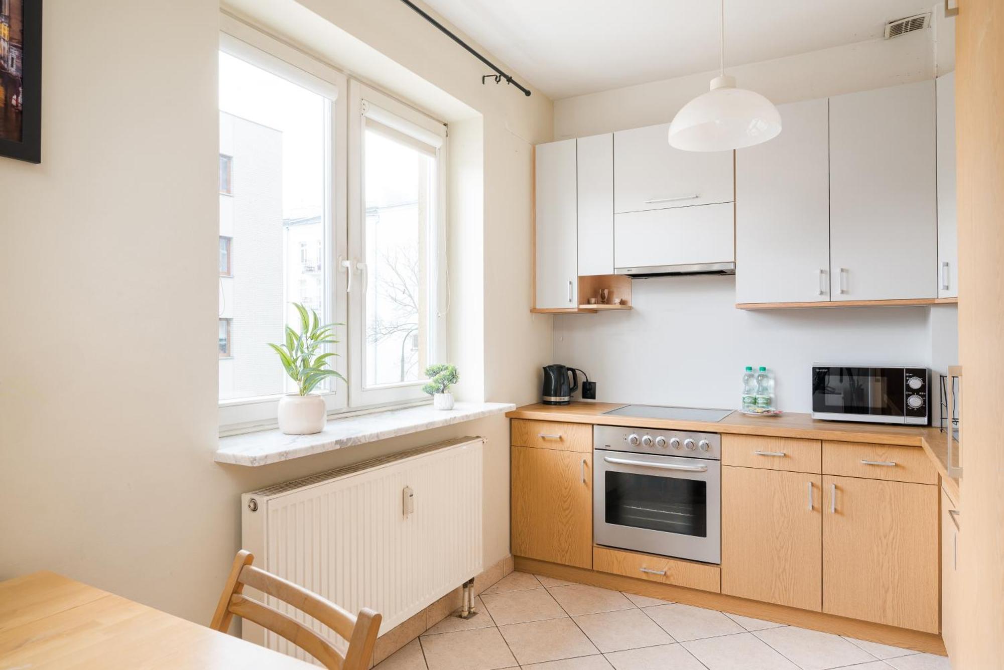Metro Mlynow Pleasant Apartament Varsó Kültér fotó